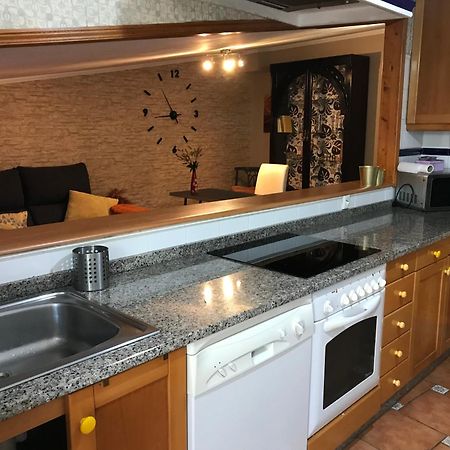 Apartamento Con Amplia Terraza Cerca Del Hospital Clinico Santiago de Compostella Buitenkant foto